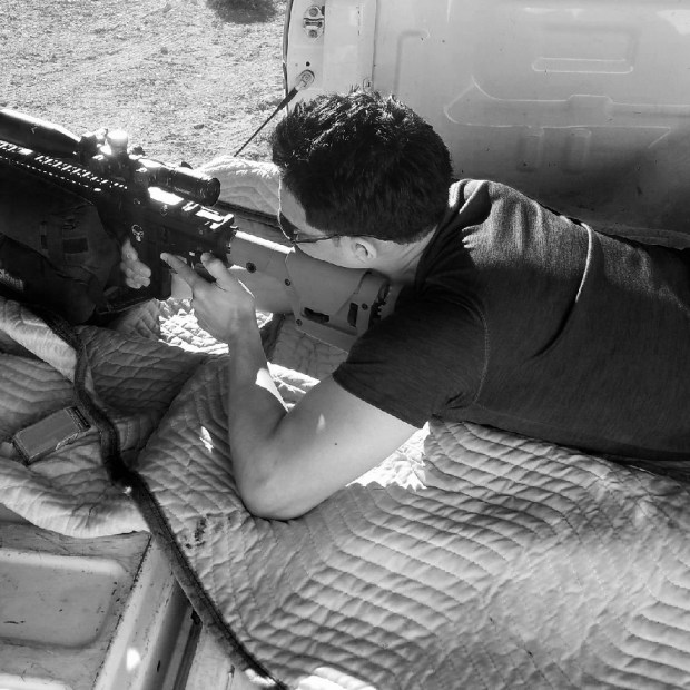 Veterano Air Force con Rifle