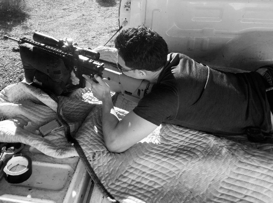 Veterano Air Force con Rifle